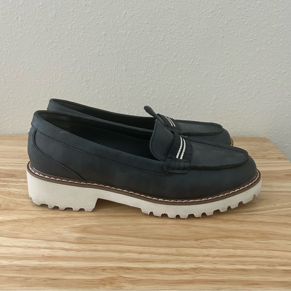 Nautica Navy and White Loafers - Picture 6 of 15